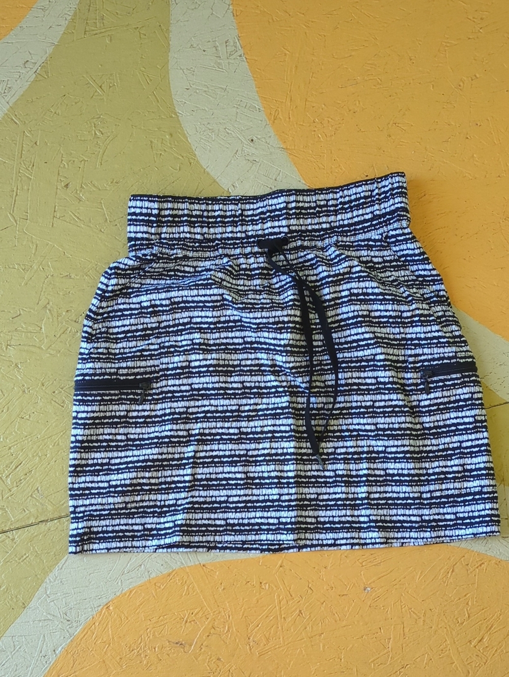 T By Talbots Black And White Athletic Skirt